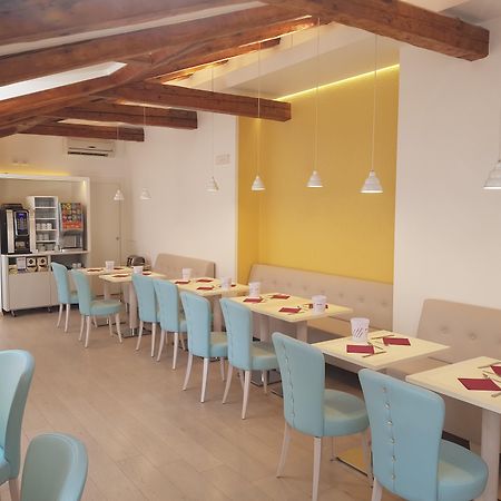 Hotel Roma Trieste Ngoại thất bức ảnh