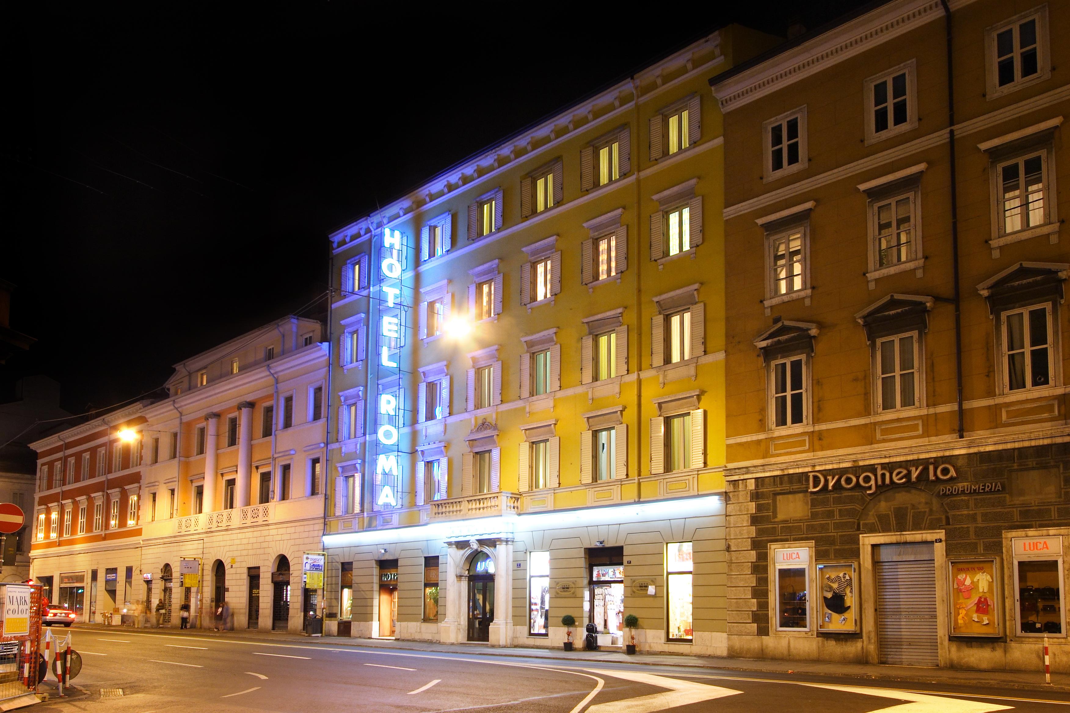 Hotel Roma Trieste Ngoại thất bức ảnh