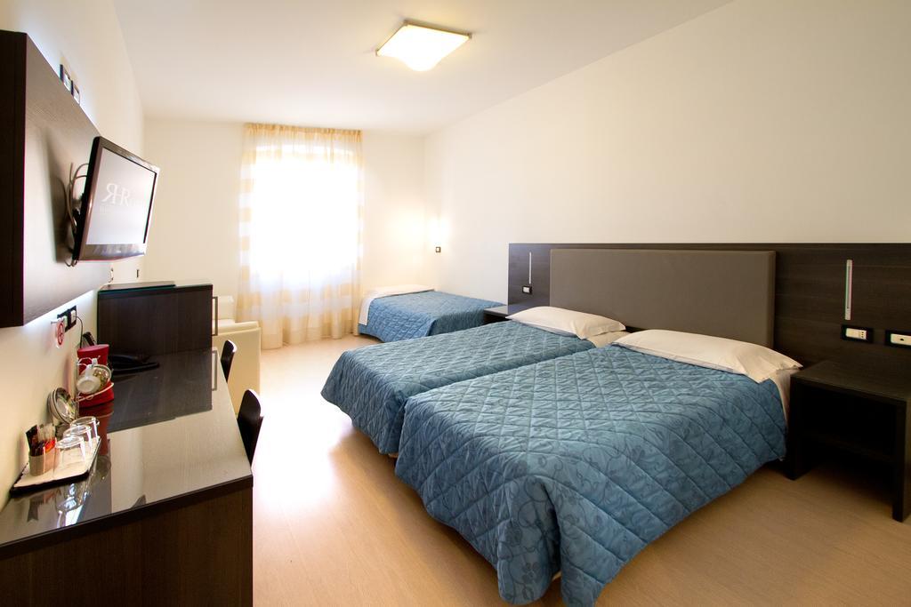 Hotel Roma Trieste Ngoại thất bức ảnh