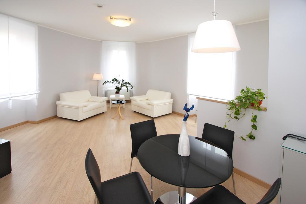 Hotel Roma Trieste Ngoại thất bức ảnh