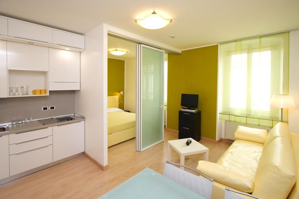 Hotel Roma Trieste Ngoại thất bức ảnh