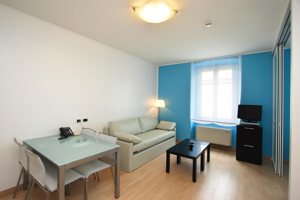 Hotel Roma Trieste Ngoại thất bức ảnh