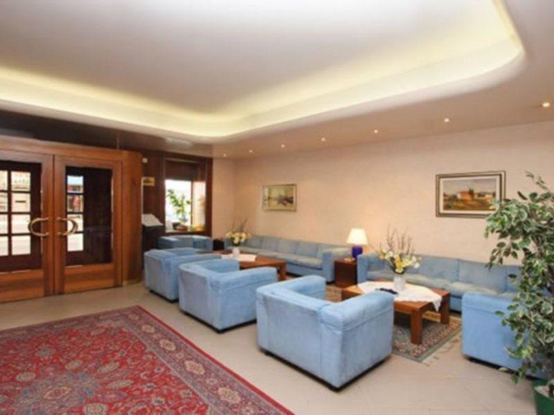 Hotel Roma Trieste Ngoại thất bức ảnh
