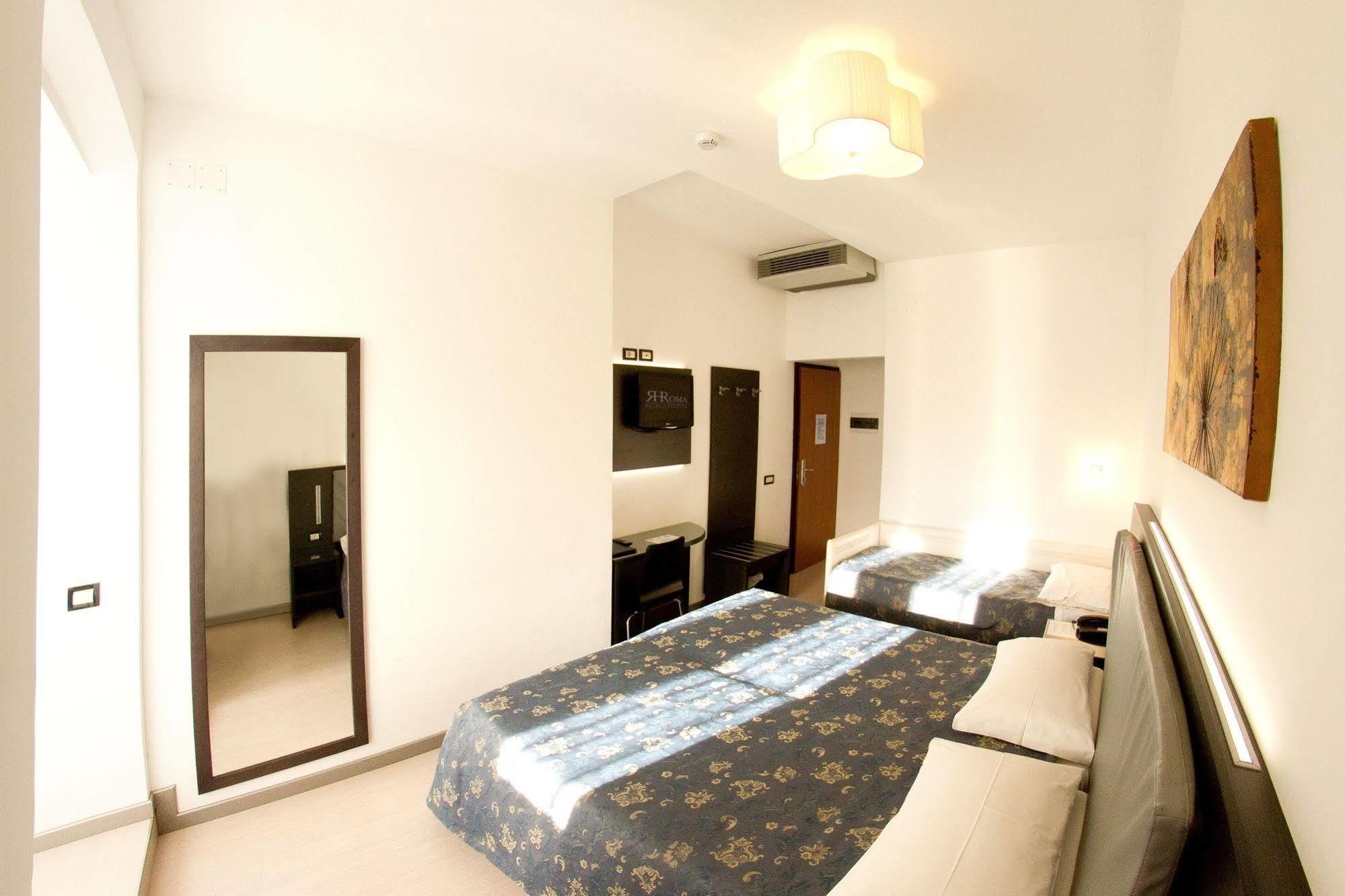 Hotel Roma Trieste Ngoại thất bức ảnh